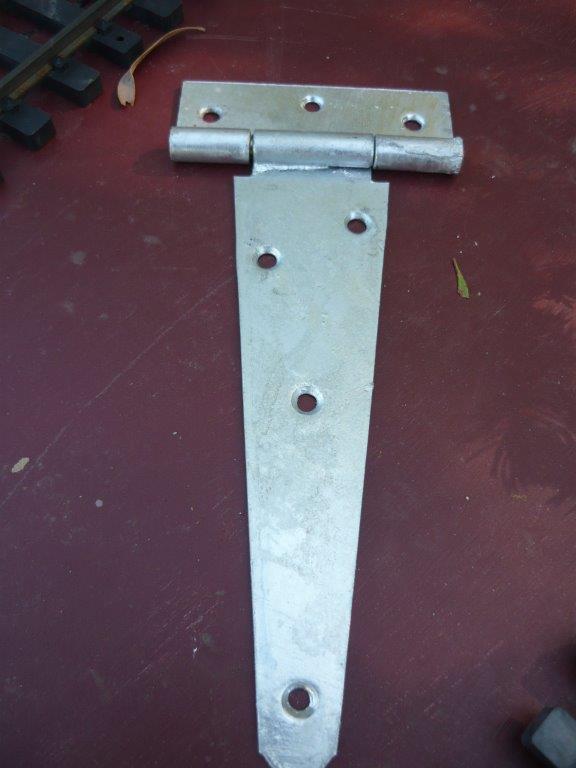 Second Hinge.JPG