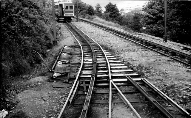 V Bradley Collection 4-26 30-Sept-1964 IOM Snaefell MR Laxey sliding turnout looking up with railcar No1 approaching Neg No 8166.jpg