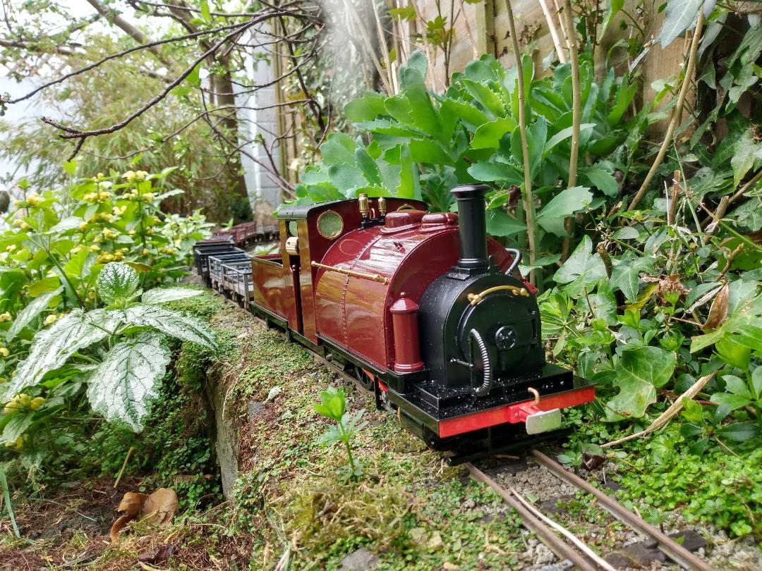 Slate train 1.jpg