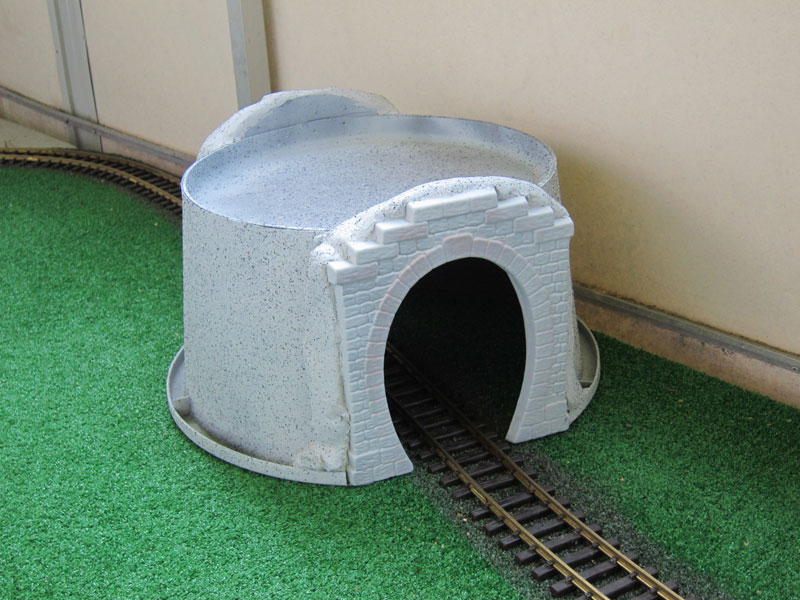 tunnel03.jpg