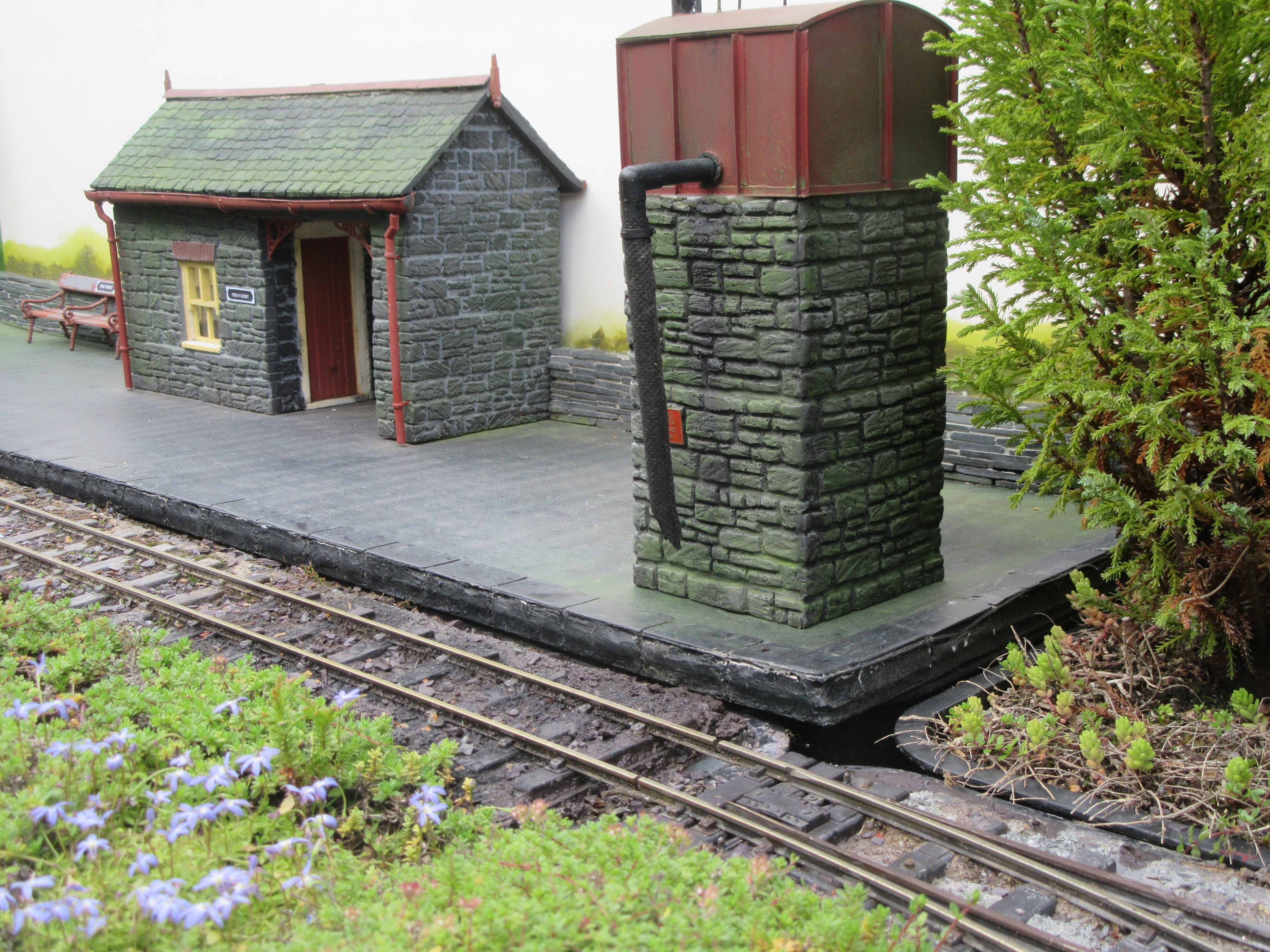 8 - Pen-Y-Bont station halt and water tower.jpg