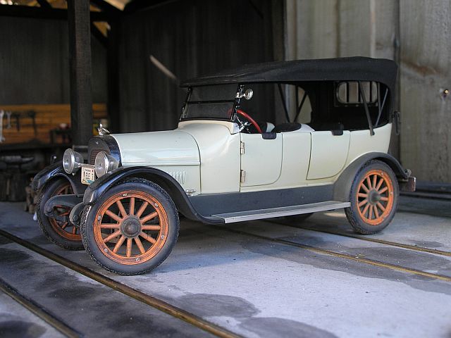 1917 Reo Tourer 1.jpg
