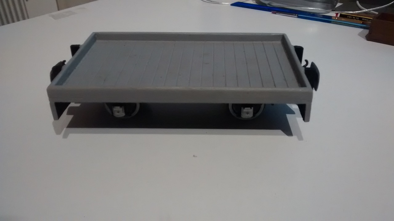 This is a flat bed which used to have 'PHLR' on the side and was painted in bauxite