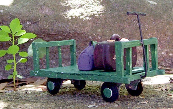 LuggageTrolley2.JPG