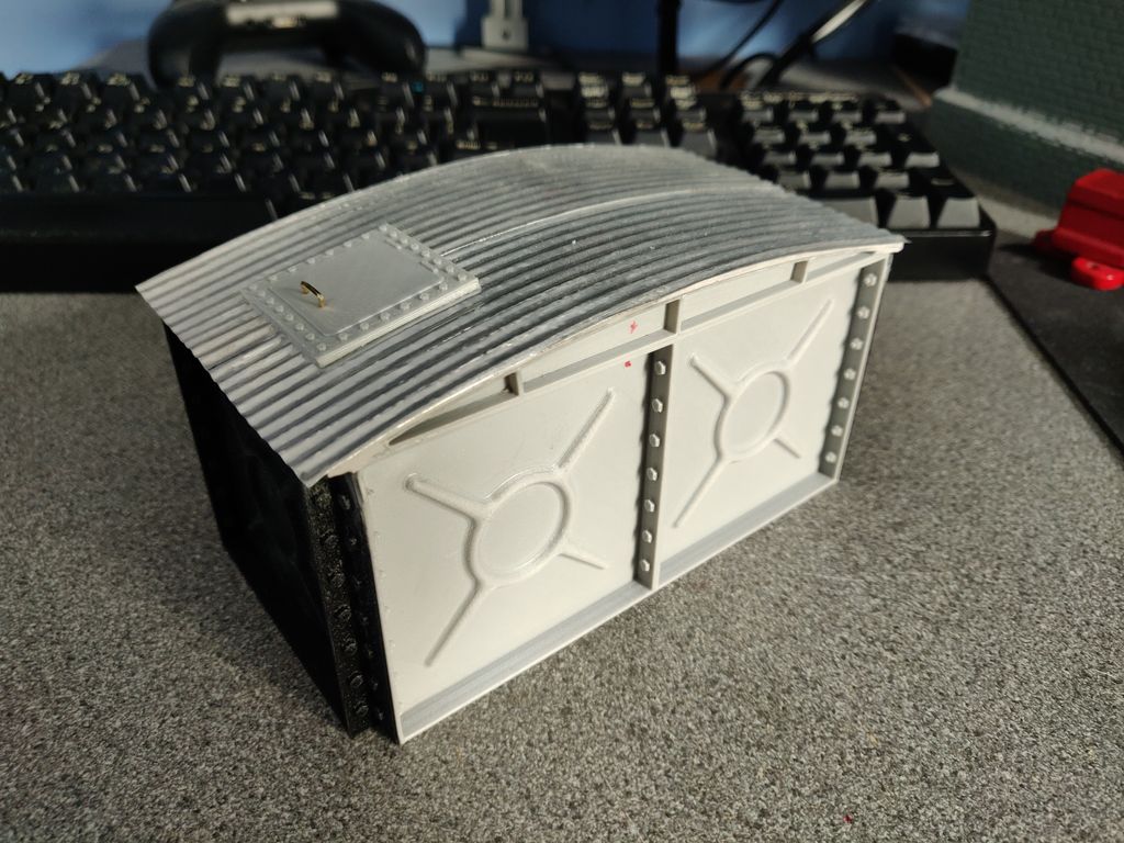 1-6 tank_resized.jpg