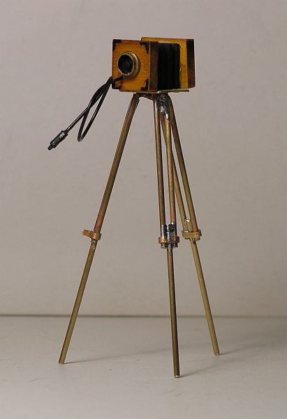 Old Plate Camera Model 4.JPG