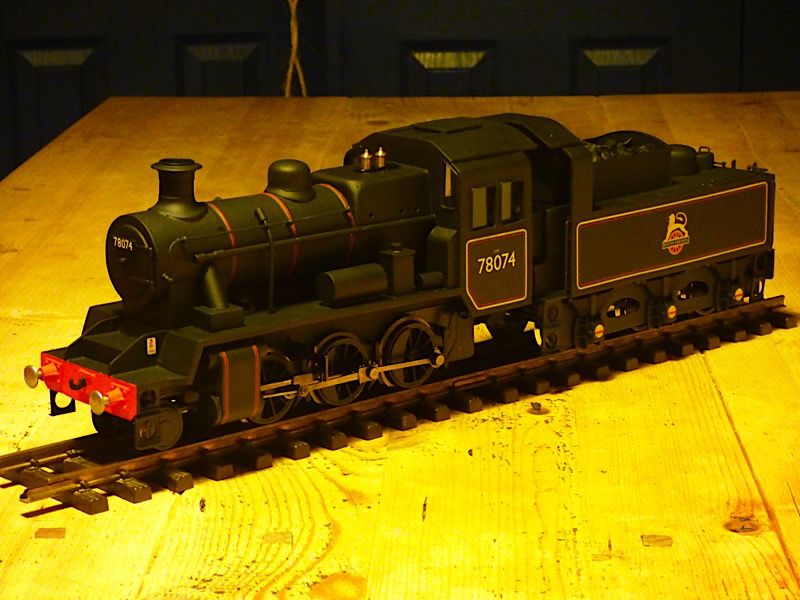 Didn't like the original, fifth picture – so I’ve replaced it with a couple of new ones. Even though it looks a bit N-gauge