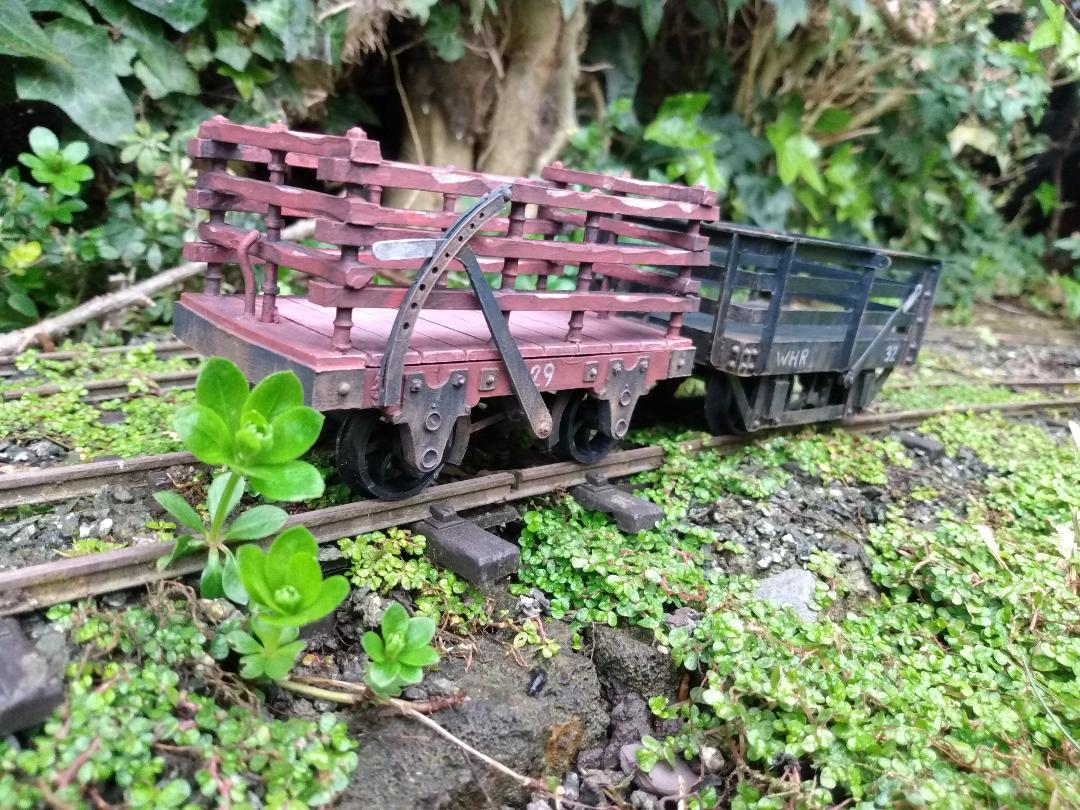Finished slate wagons 29 and 32 A.jpg
