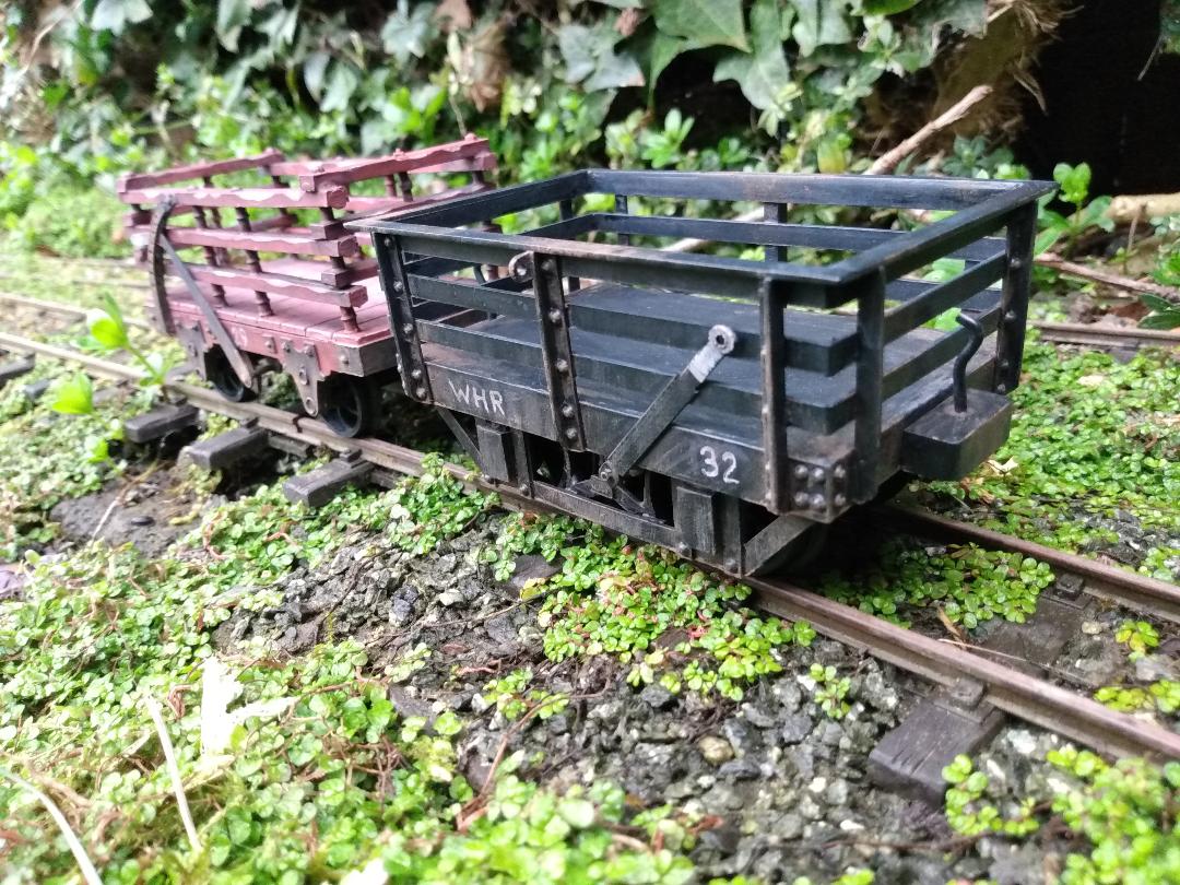 Finished slate wagons 29 and 32 B.jpg