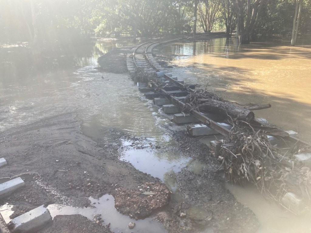Flood Track Approach to Yard.jpg