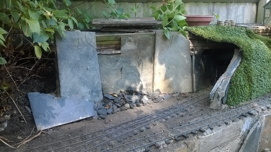 Tunnel 5.jpg