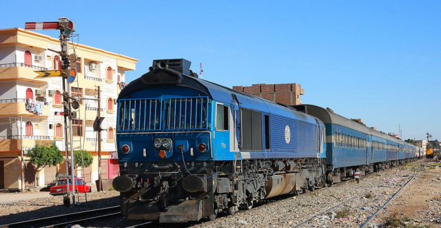 Luxor train Cl 66.png