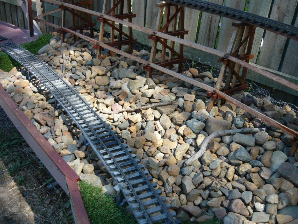 Rocky gully w trestle.JPG